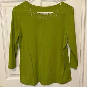 3 for $10 Breckenridge green rhinestone neck 3/4 sleeve shirt size medium petite